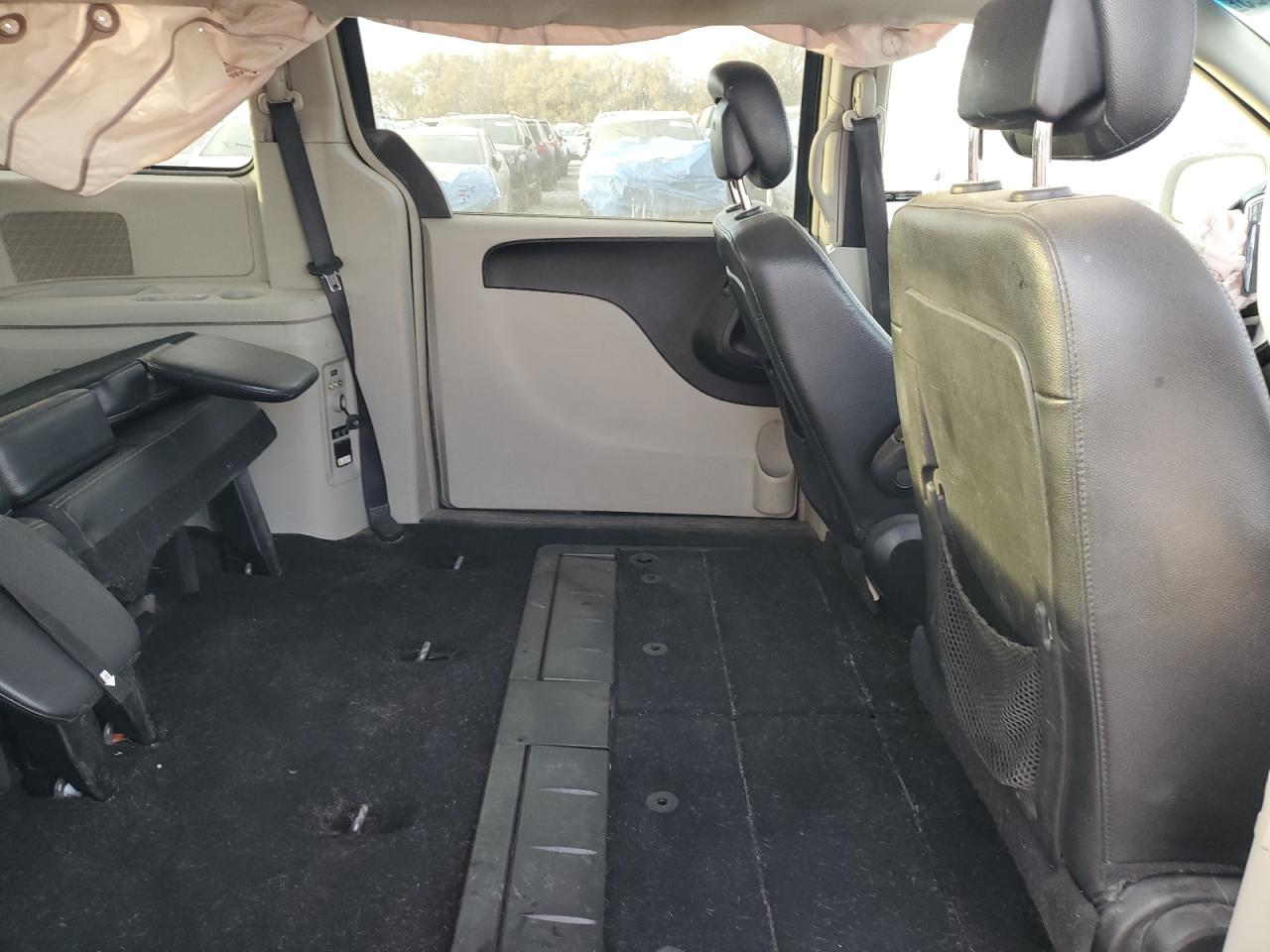 2015 Chrysler Town & Country Touring VIN: 2C4RC1BG3FR544778 Lot: 91841525