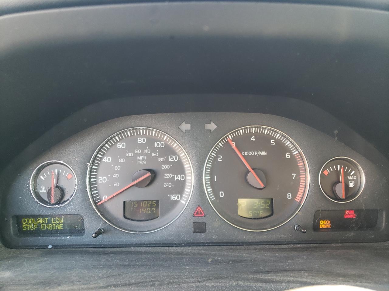 2004 Volvo S60 2.5T VIN: YV1RH59H142390648 Lot: 91839865