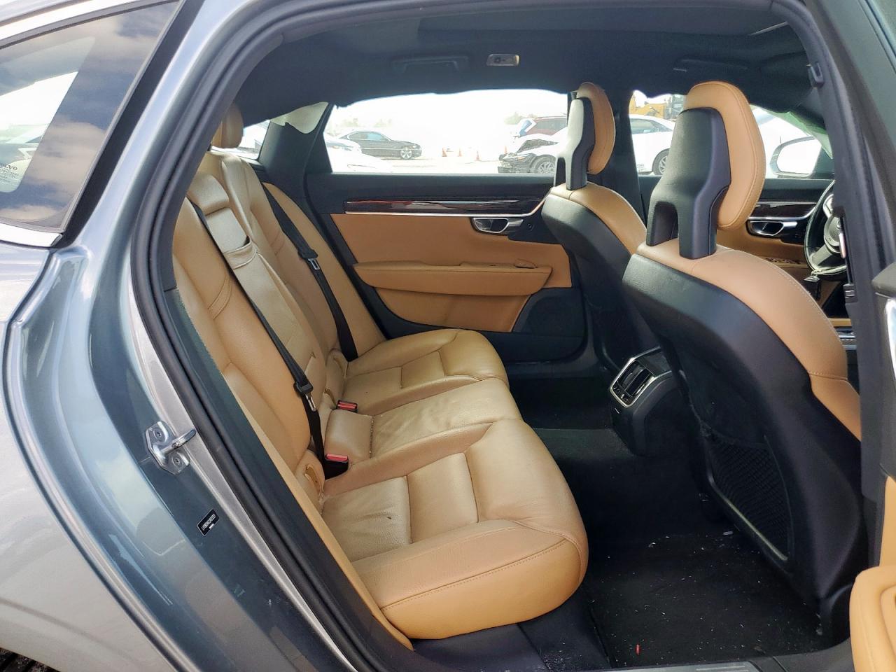 2018 Volvo S90 T5 Momentum VIN: LVY982AK2JP022921 Lot: 92274485