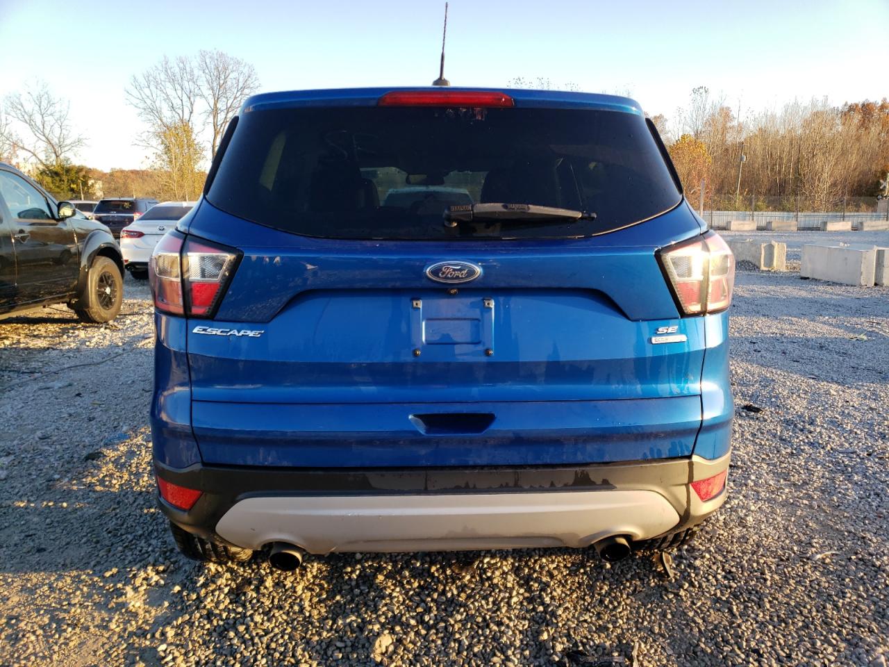 2017 Ford Escape Se VIN: 1FMCU0GD3HUD05616 Lot: 92516755