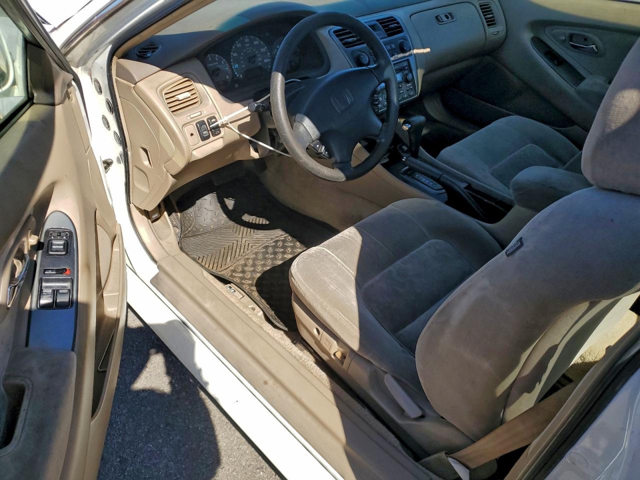 2001 Honda Accord Ex VIN: 1HGCG32511A004462 Lot: 94363895