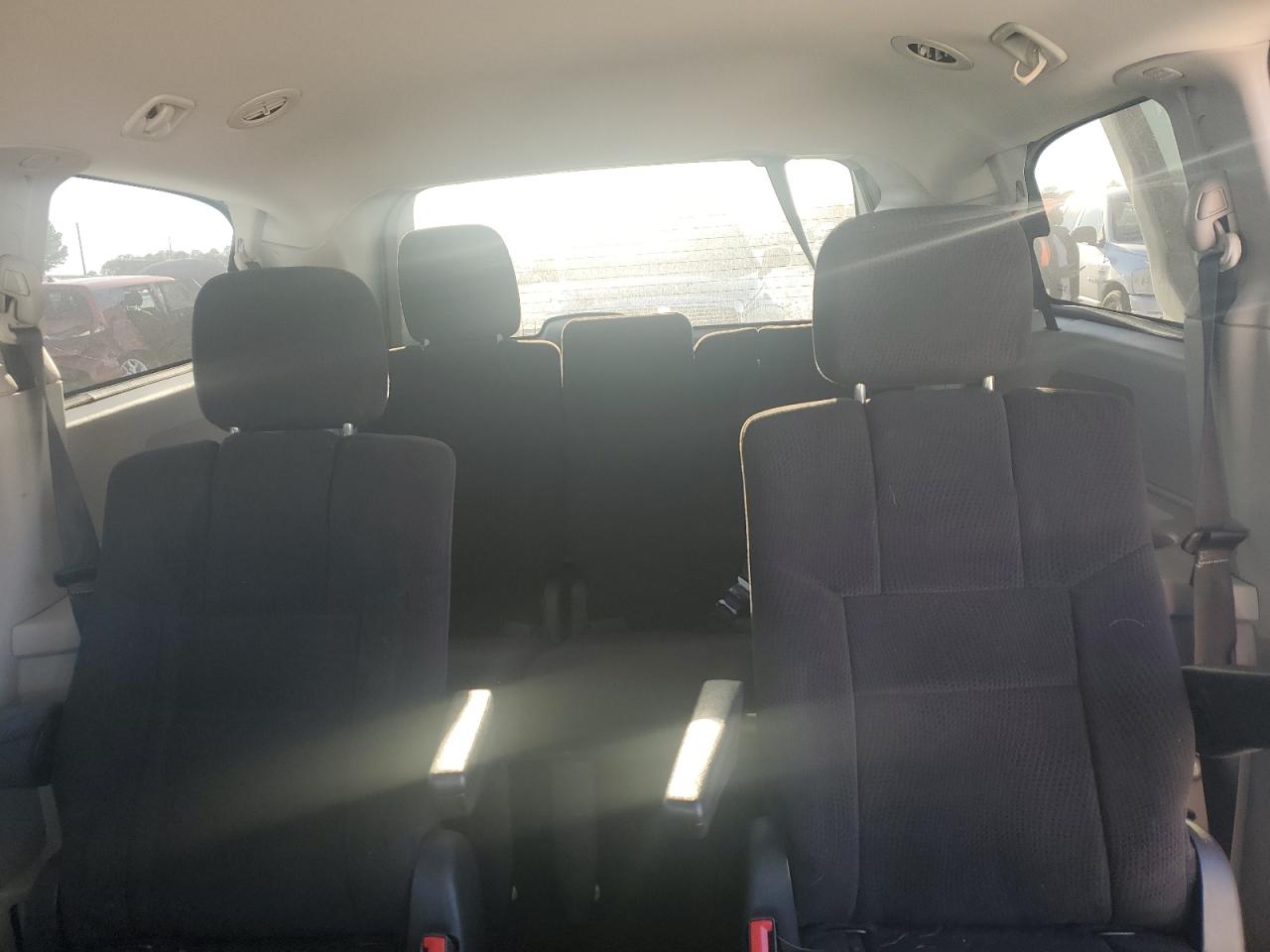 2012 Dodge Grand Caravan Sxt VIN: 2C4RDGCG1CR247695 Lot: 92333565