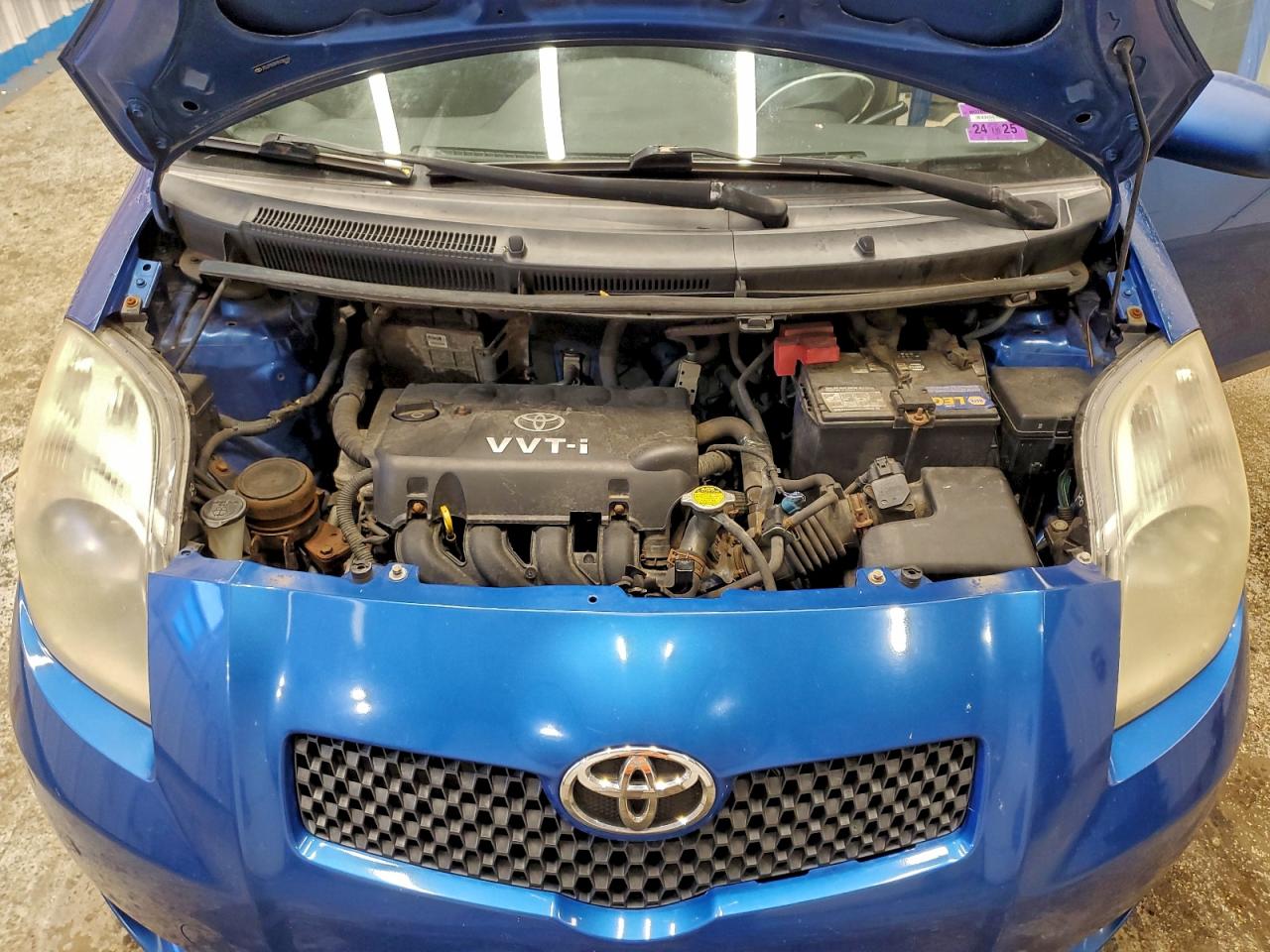 2007 Toyota Yaris VIN: JTDJT923975138169 Lot: 94310415