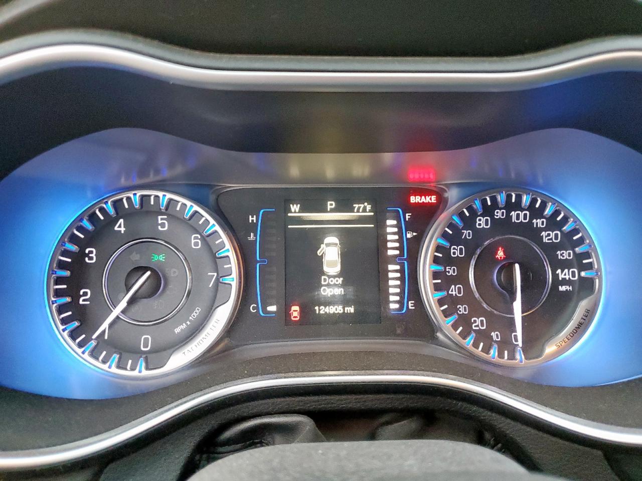 2015 Chrysler 200 Limited VIN: 1C3CCCAB5FN578892 Lot: 93505555