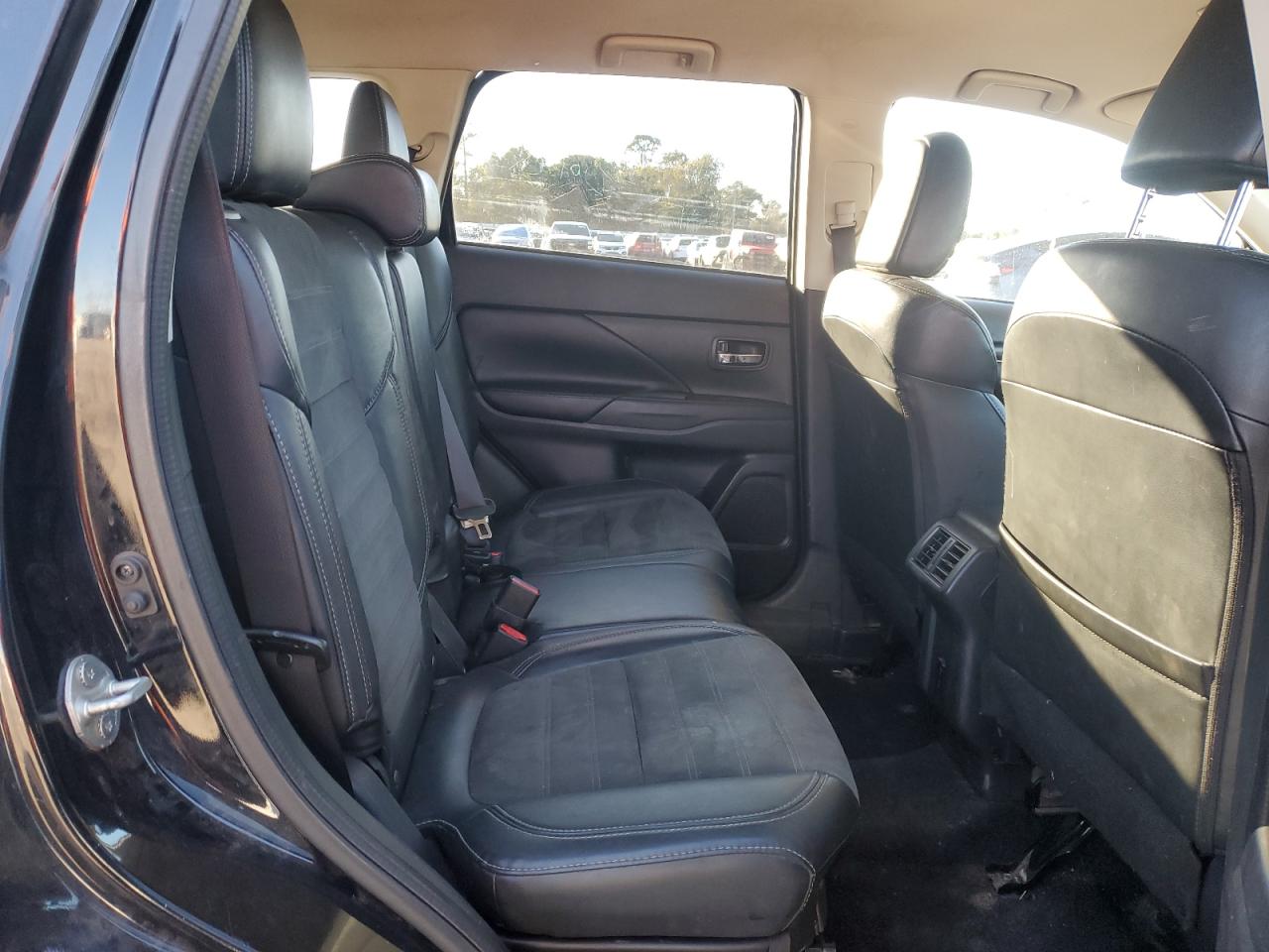 2020 Mitsubishi Outlander Se VIN: JA4AD3A35LZ023447 Lot: 92040005