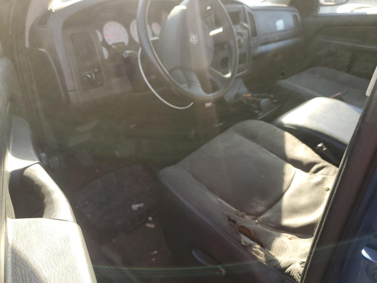 2005 Dodge Ram 1500 St VIN: 1D7HA18N05J621543 Lot: 86309125