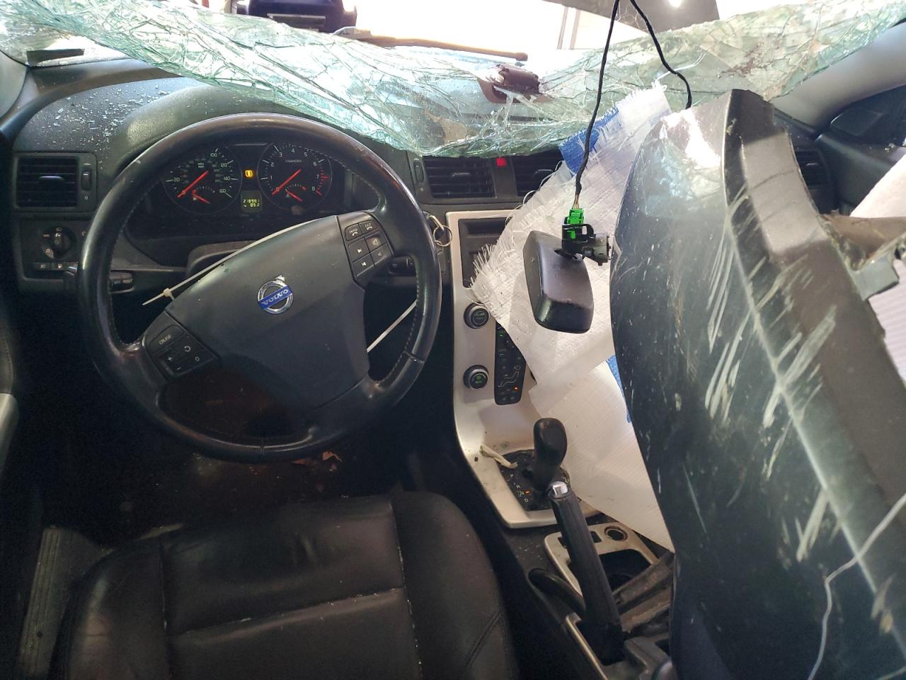 2011 Volvo S40 T5 VIN: YV1672MS3B2548931 Lot: 91804145