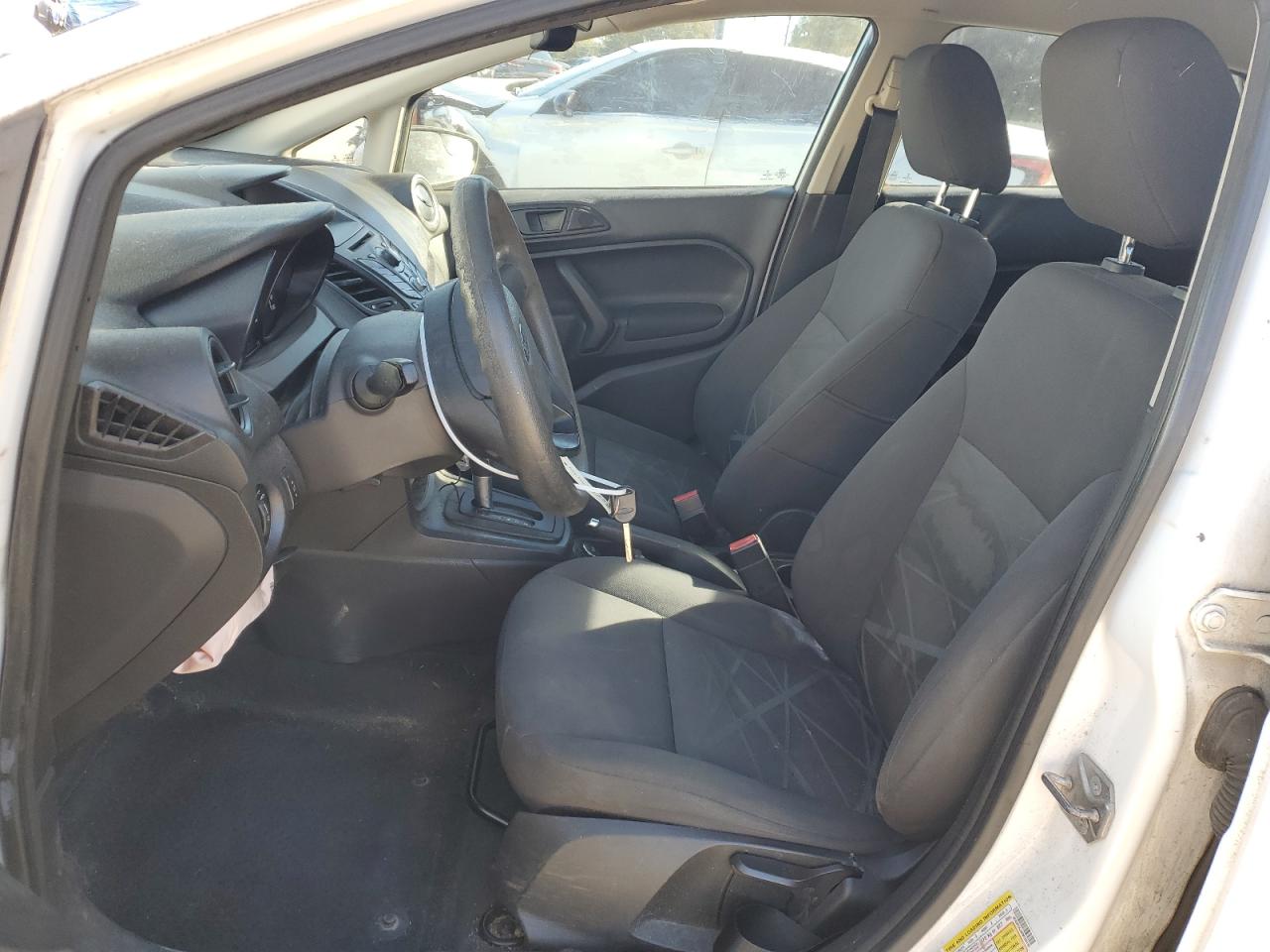 2015 Ford Fiesta S VIN: 3FADP4AJ3FM105137 Lot: 90503625