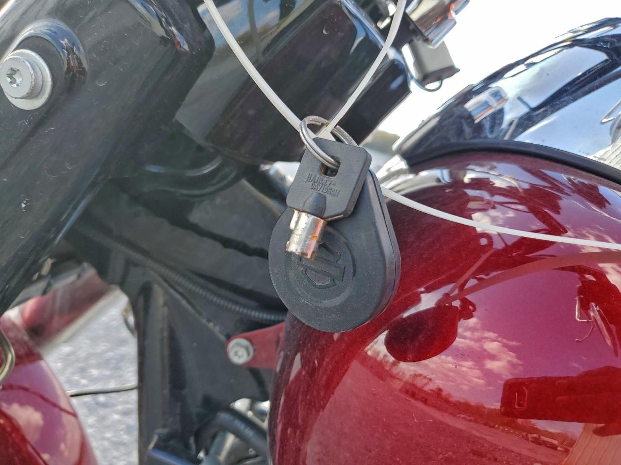 2017 Harley-Davidson Fltrxs Road Glide Special VIN: 1HD1KTC17HB617379 Lot: 93916375