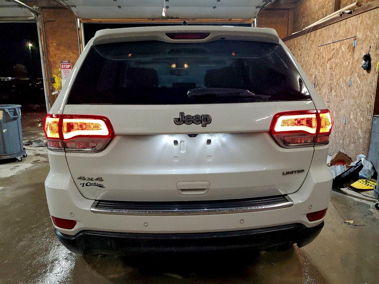 2015 Jeep Grand Cherokee Limited VIN: 1C4RJFBG2FC933813 Lot: 94096695