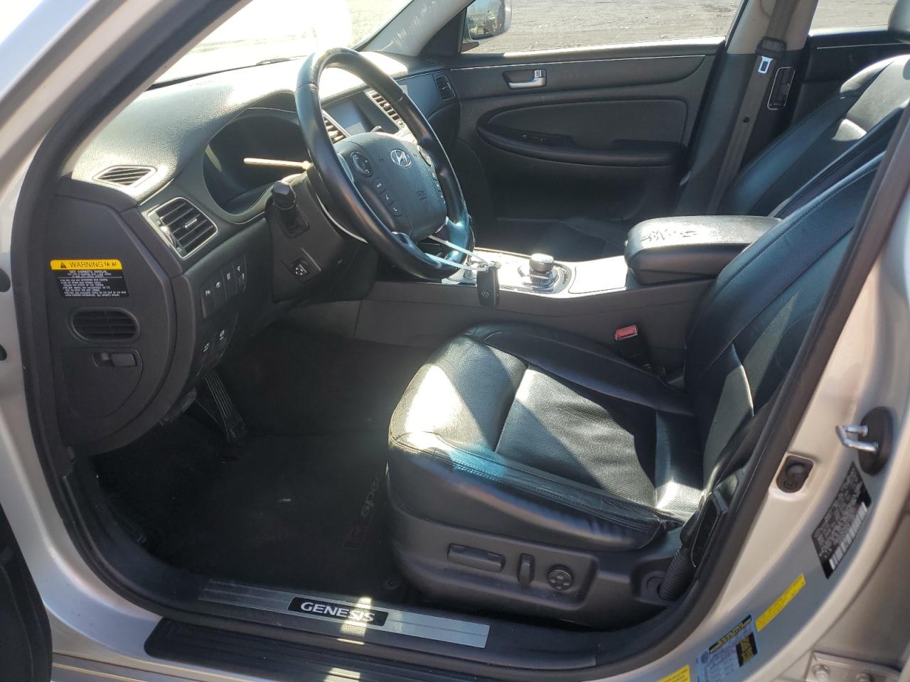 2012 Hyundai Genesis 5.0L VIN: KMHGC4DH0CU194731 Lot: 90470085