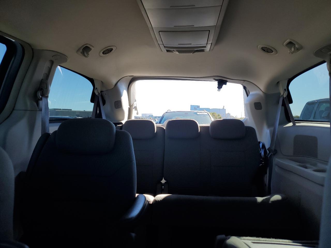 2010 Chrysler Town & Country Touring VIN: 2A4RR5D13AR260410 Lot: 90798655