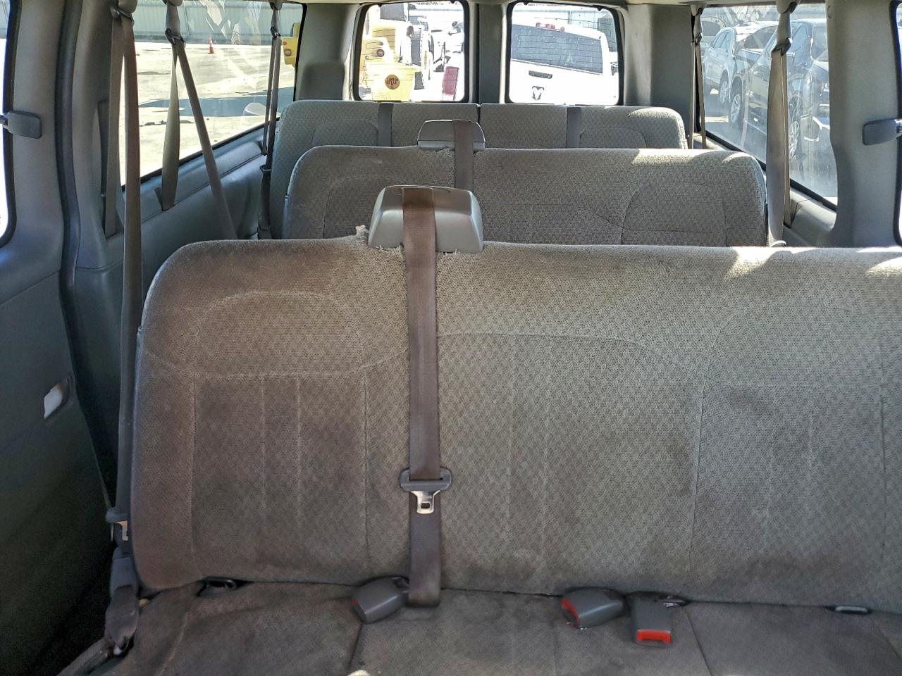 2008 Chevrolet Express G3500 VIN: 1GAHG39K081179708 Lot: 90321005