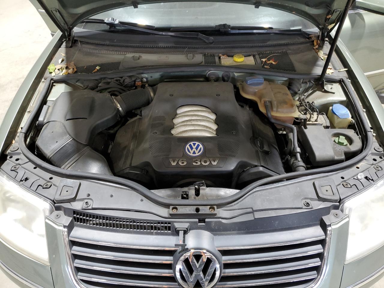 2002 Volkswagen Passat Glx VIN: WVWWH63BX2E370090 Lot: 92849745