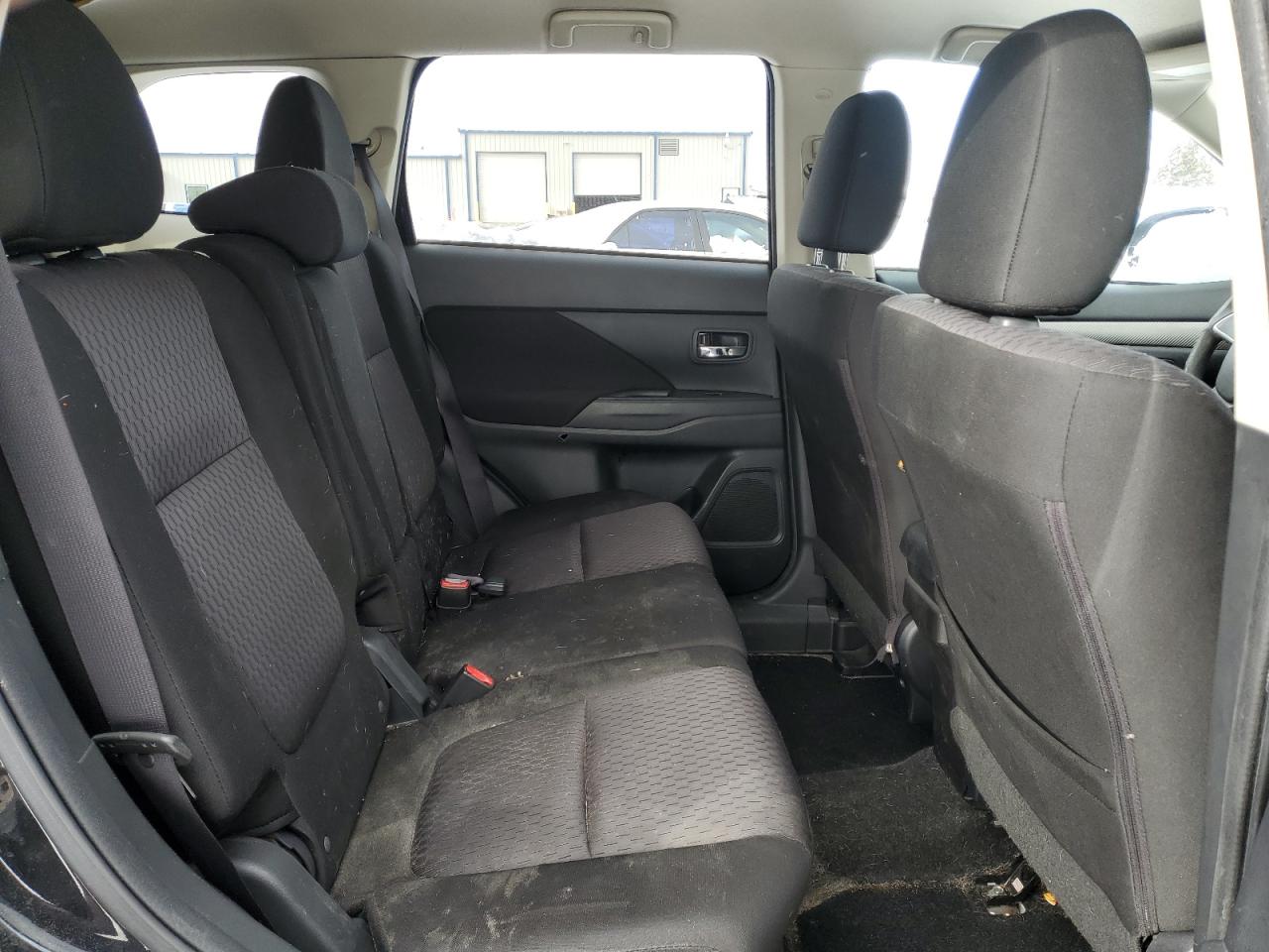 2014 Mitsubishi Outlander Es VIN: JA4AD2A3XEZ008858 Lot: 92157505