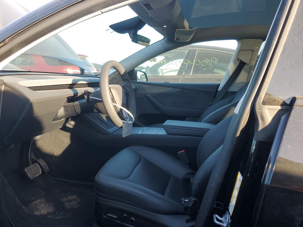 2026 Tesla Model Y VIN: 7SAYGDEE5TF360934 Lot: 91804875