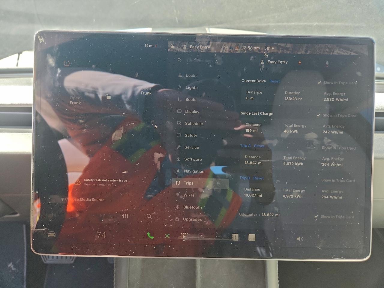 2024 Tesla Model 3 VIN: 5YJ3E1EB7RF810979 Lot: 94268535