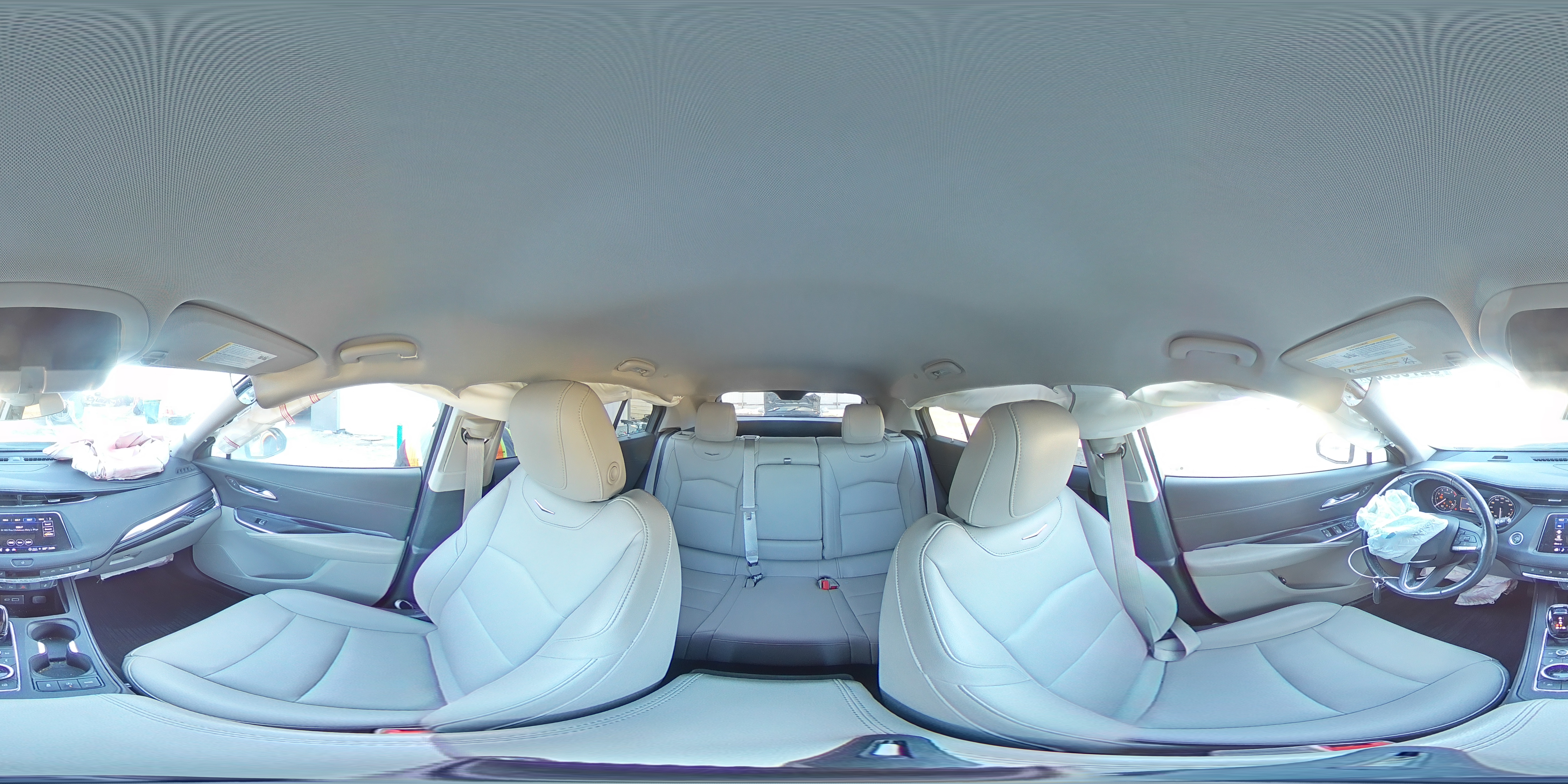 2023 Cadillac Xt4 Luxury VIN: 1GYAZAR45PF217647 Lot: 92793905