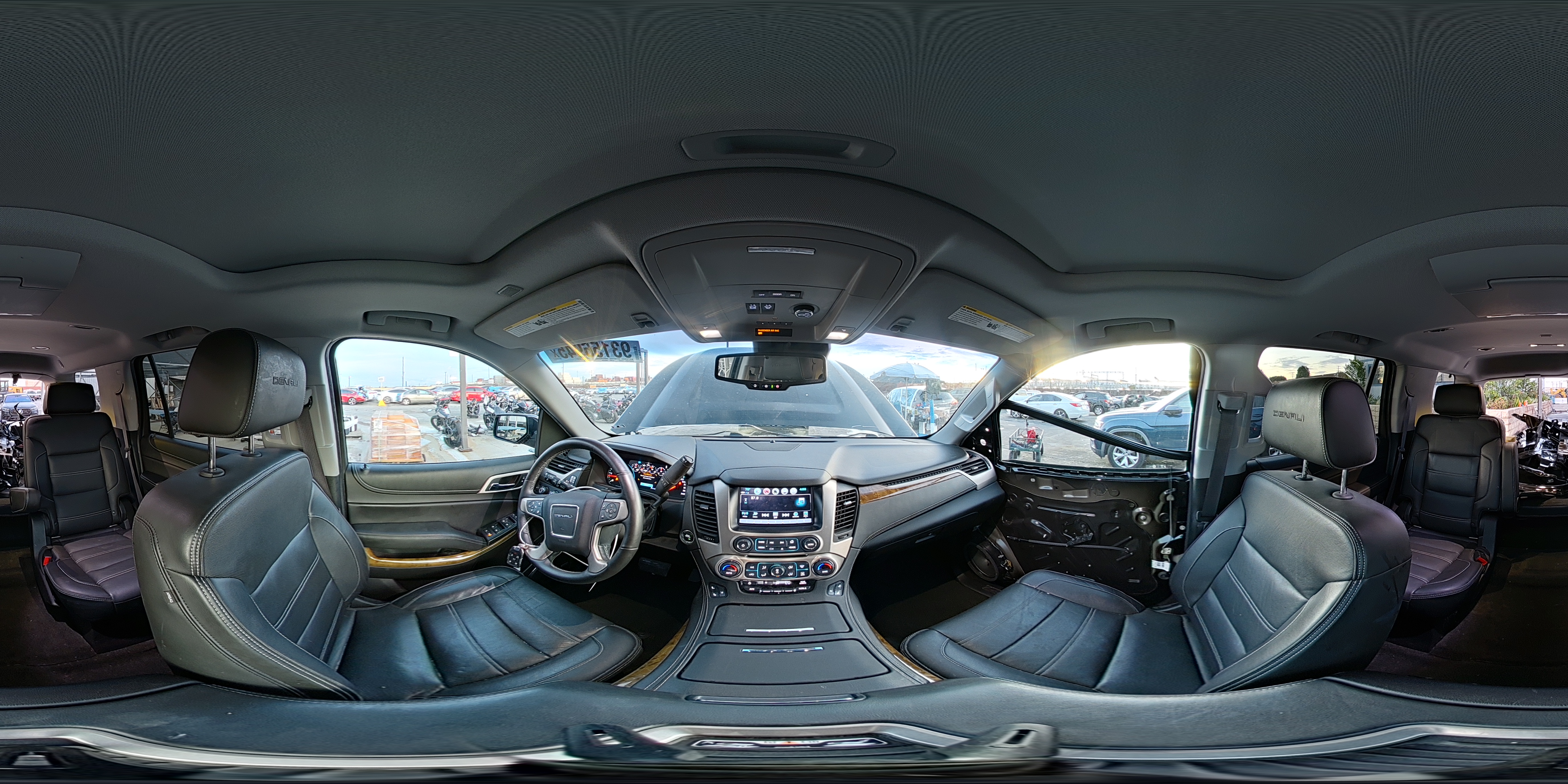 2017 GMC Yukon Denali VIN: 1GKS2CKJ1HR365468 Lot: 93156945