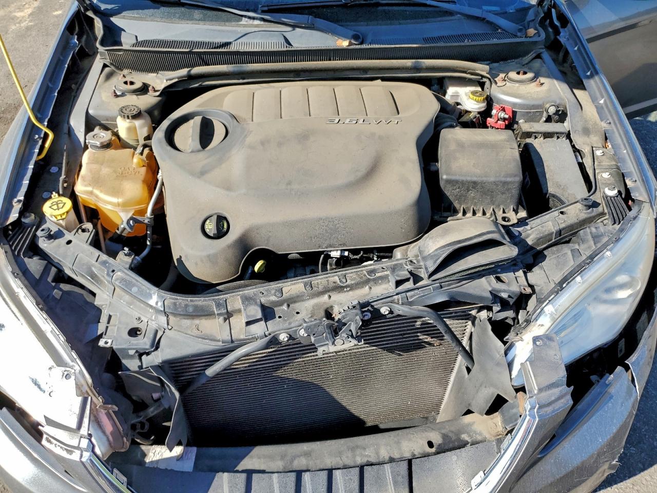 2013 Chrysler 200 Lx VIN: 1C3CCBAG8DN728304 Lot: 93984175