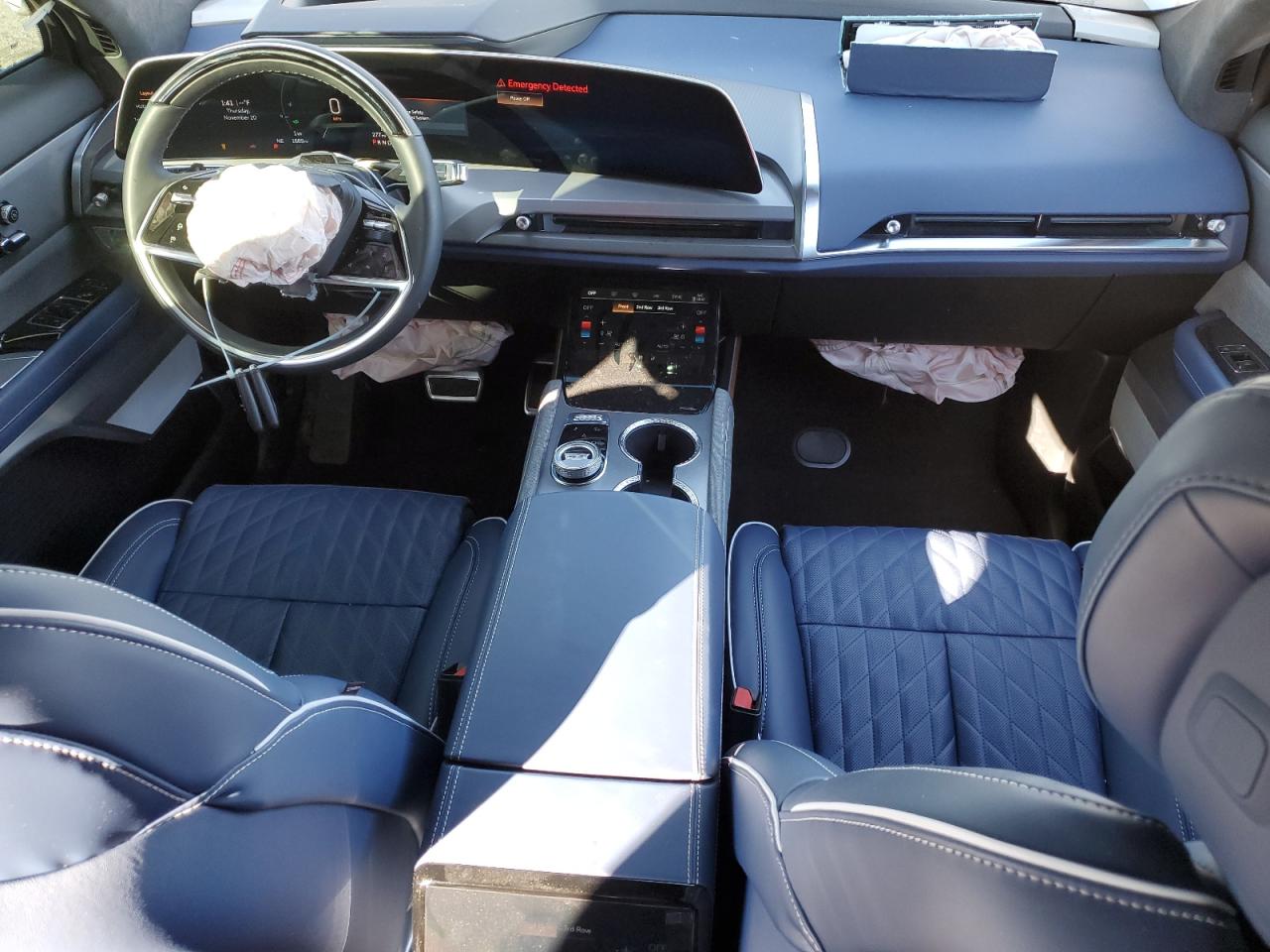 2026 Cadillac Vistiq Premium Luxury VIN: 1GYC3MML8TZ704120 Lot: 85431445