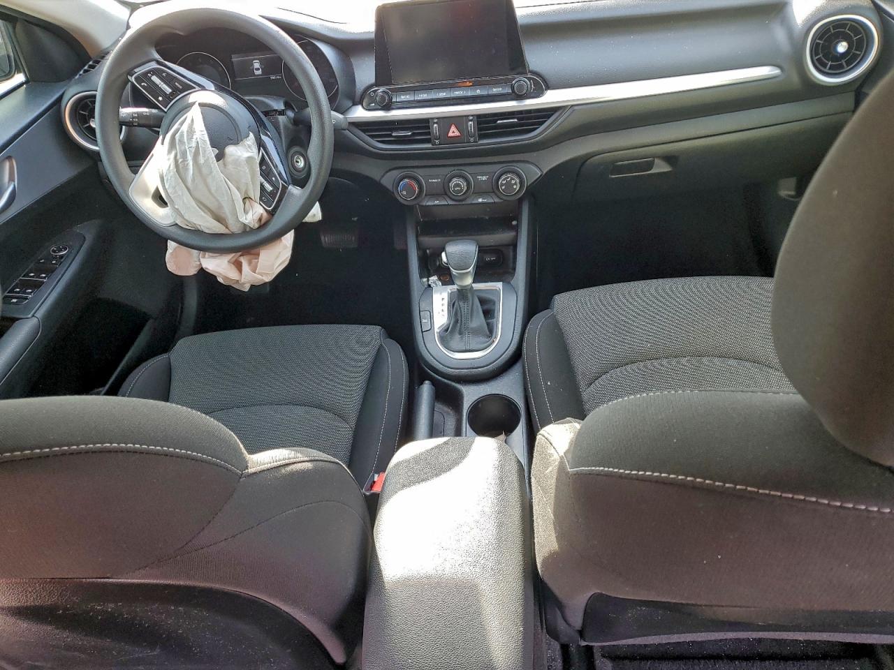 2023 Kia Forte Lx VIN: 3KPF24AD8PE564591 Lot: 94401315