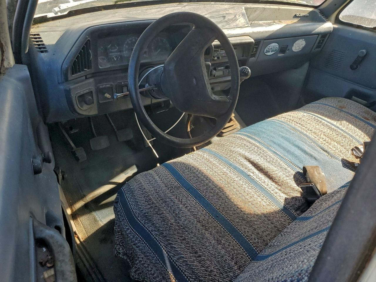 1990 Ford F250 VIN: 2FTHF26G9LCA07043 Lot: 93958225