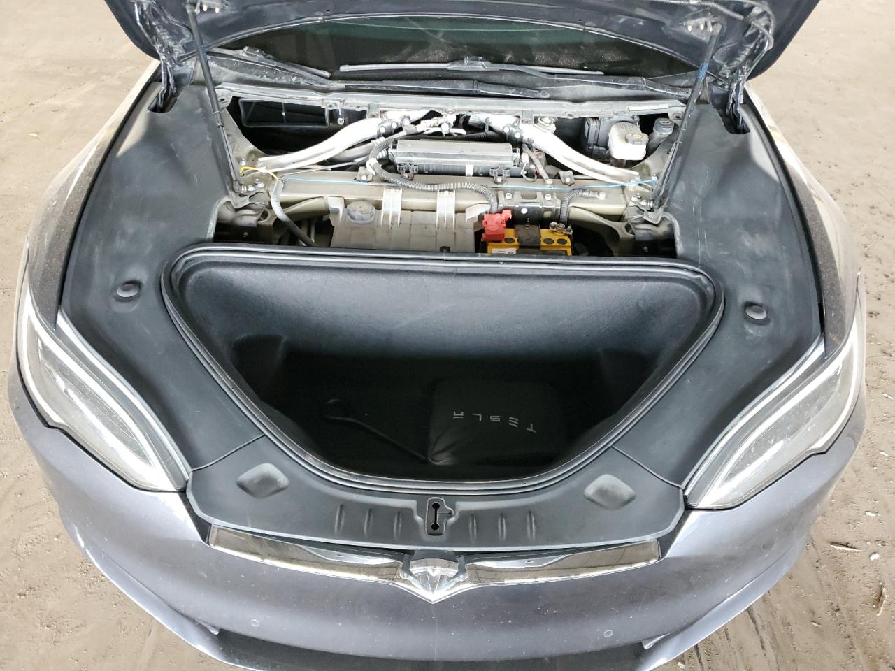 2020 Tesla Model S VIN: 5YJSA1E27LF415179 Lot: 90717595