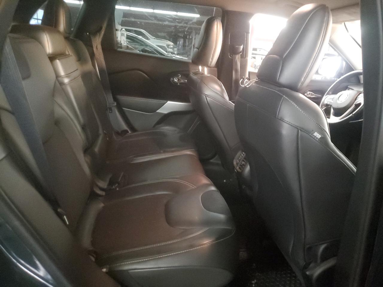 2018 Jeep Cherokee Latitude Plus VIN: 1C4PJMLXXJD598801 Lot: 92267925