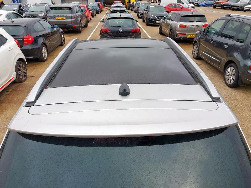 2011 HYUNDAI IX35 2.0 CRDI PREMIUM 5DR