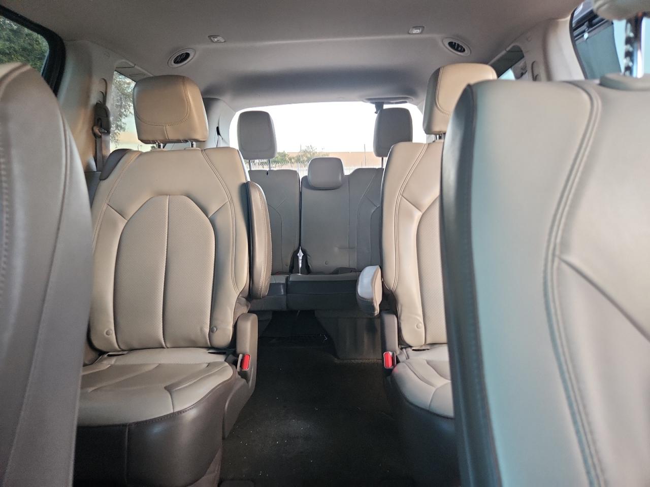 2020 Chrysler Voyager Lxi VIN: 2C4RC1DG9LR261827 Lot: 91416665