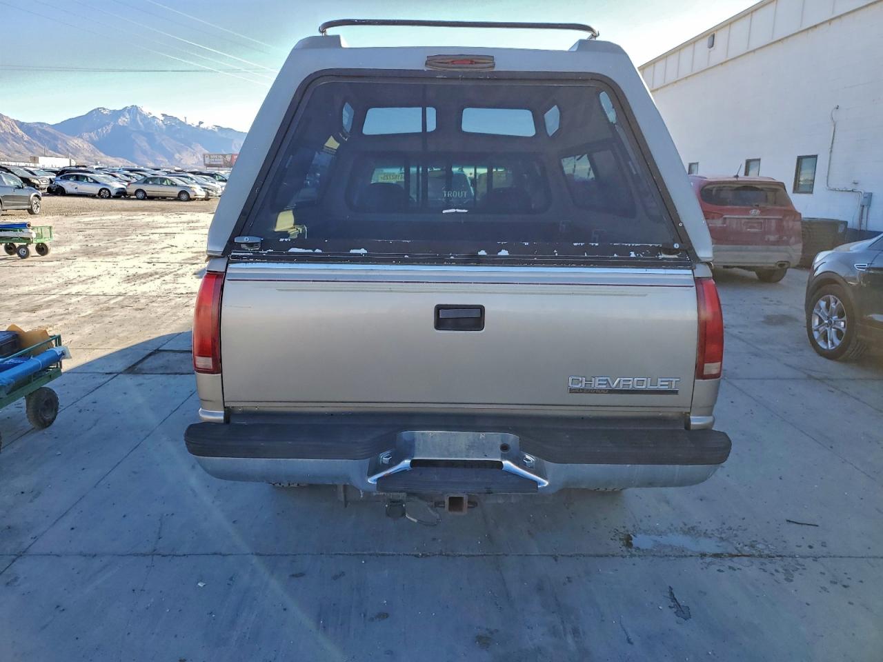 1998 Chevrolet Gmt-400 K3500 VIN: 1GCHK33J0WF029989 Lot: 94162725