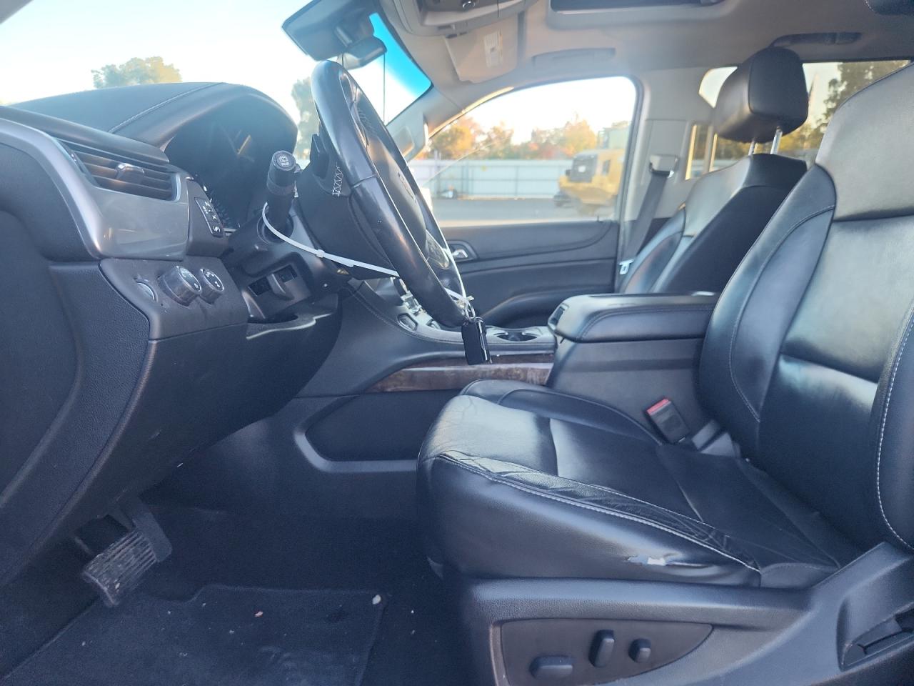 2018 Chevrolet Suburban K1500 Lt VIN: 1GNSKHKC1JR402686 Lot: 93534295