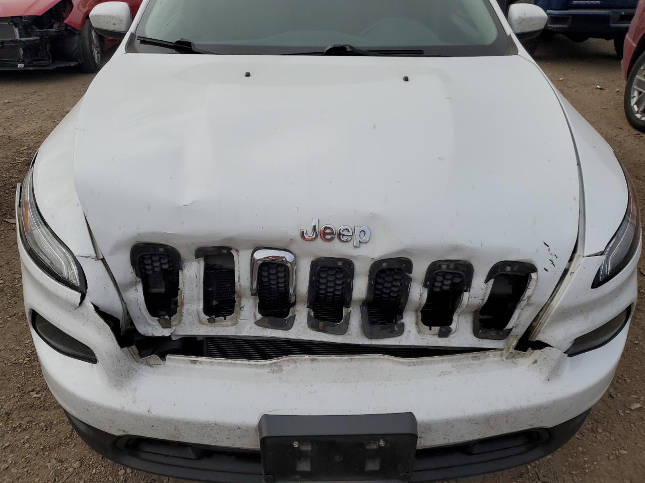 2017 Jeep Cherokee Latitude VIN: 1C4PJMCS6HW606105 Lot: 93149575