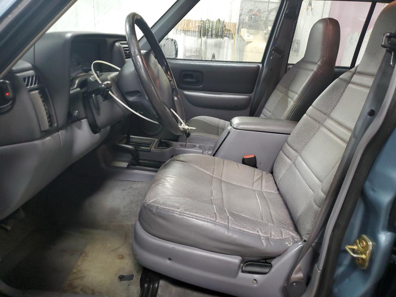 1998 Jeep Cherokee Se VIN: 1J4FJ28S8WL240181 Lot: 93503325