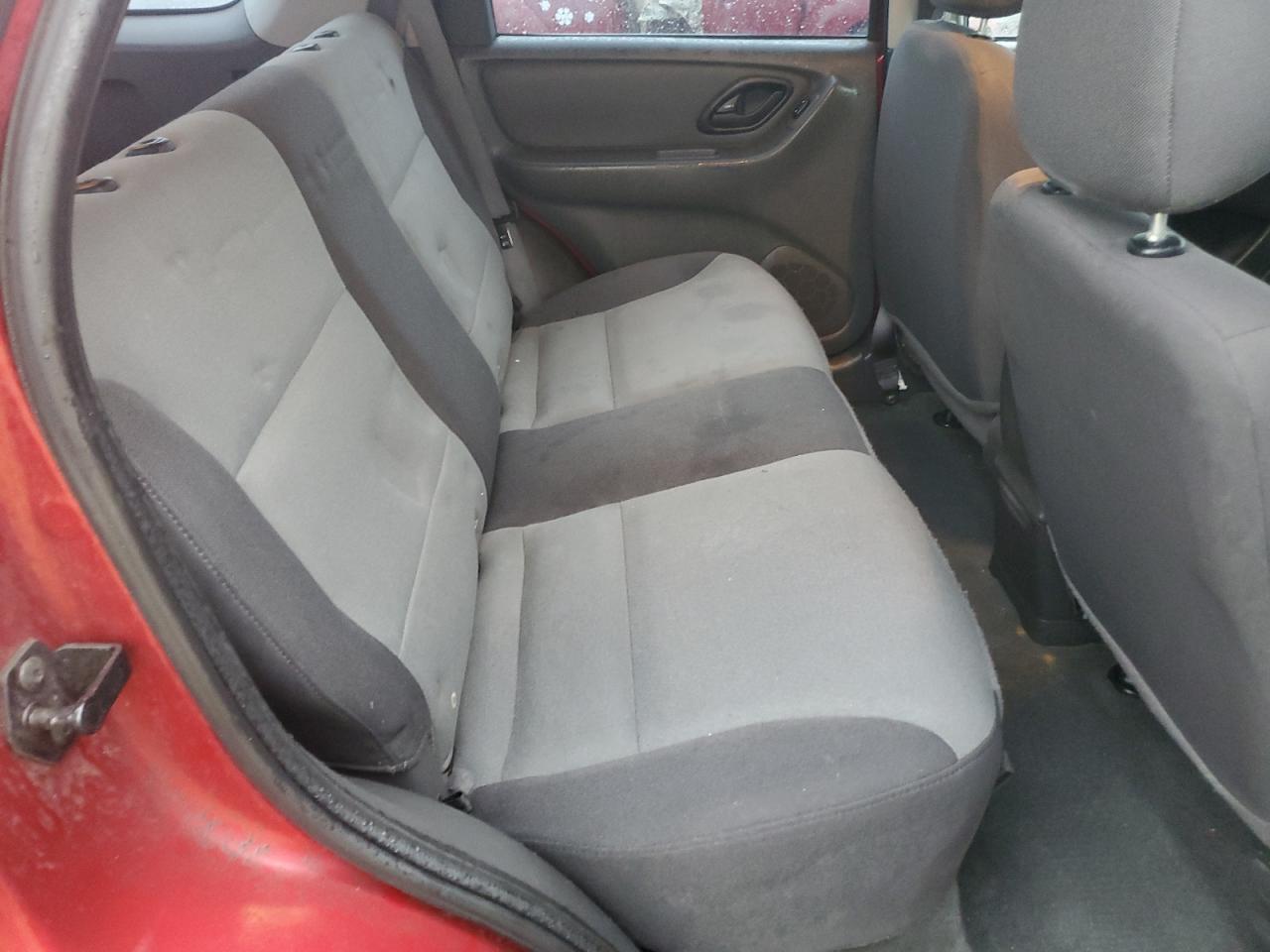 2003 Ford Escape Xls VIN: 1FMYU02113KC97961 Lot: 94047305