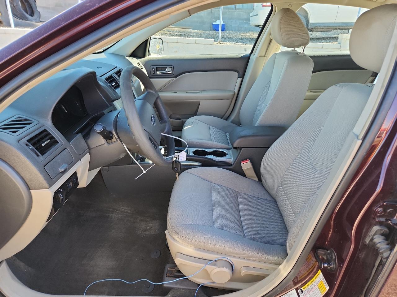 2011 Ford Fusion S VIN: 3FAHP0GA0BR243457 Lot: 91718435