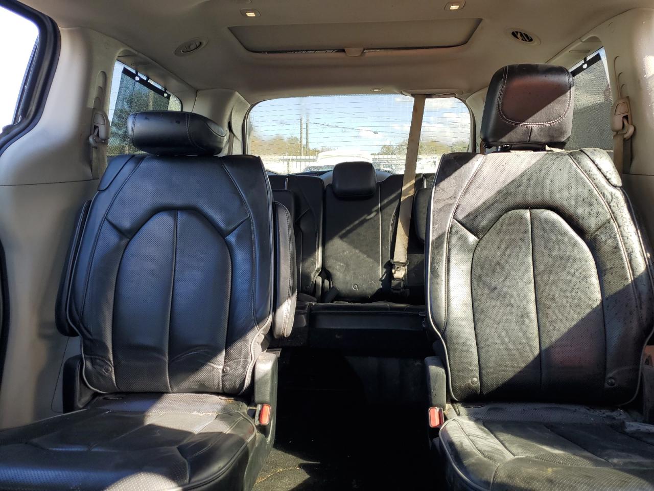 2018 Chrysler Pacifica Limited VIN: 2C4RC1GG1JR273902 Lot: 91849795