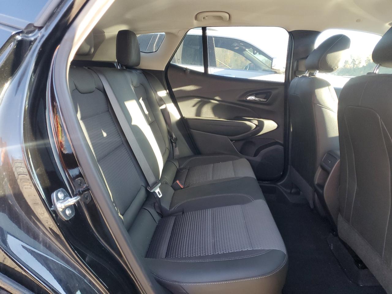 2025 Chevrolet Trax 1Lt VIN: KL77LHEP2SC067241 Lot: 90438235