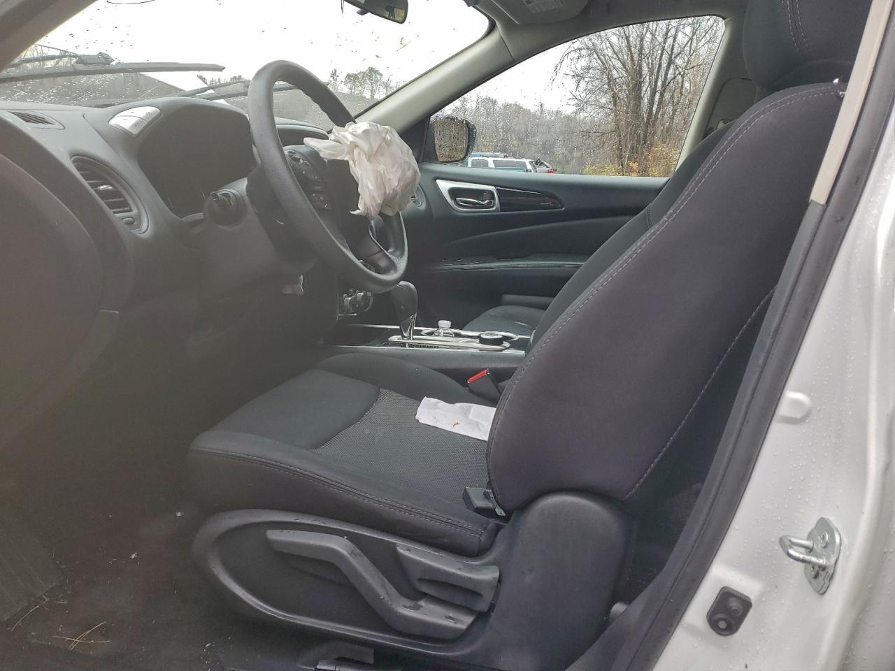 2019 Nissan Pathfinder S VIN: 5N1DR2MM9KC599297 Lot: 94255425