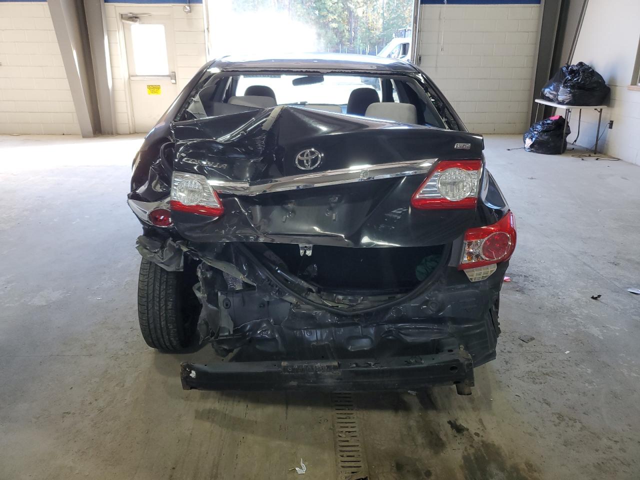 2011 Toyota Corolla Base VIN: JTDBU4EE4B9135084 Lot: 91201935