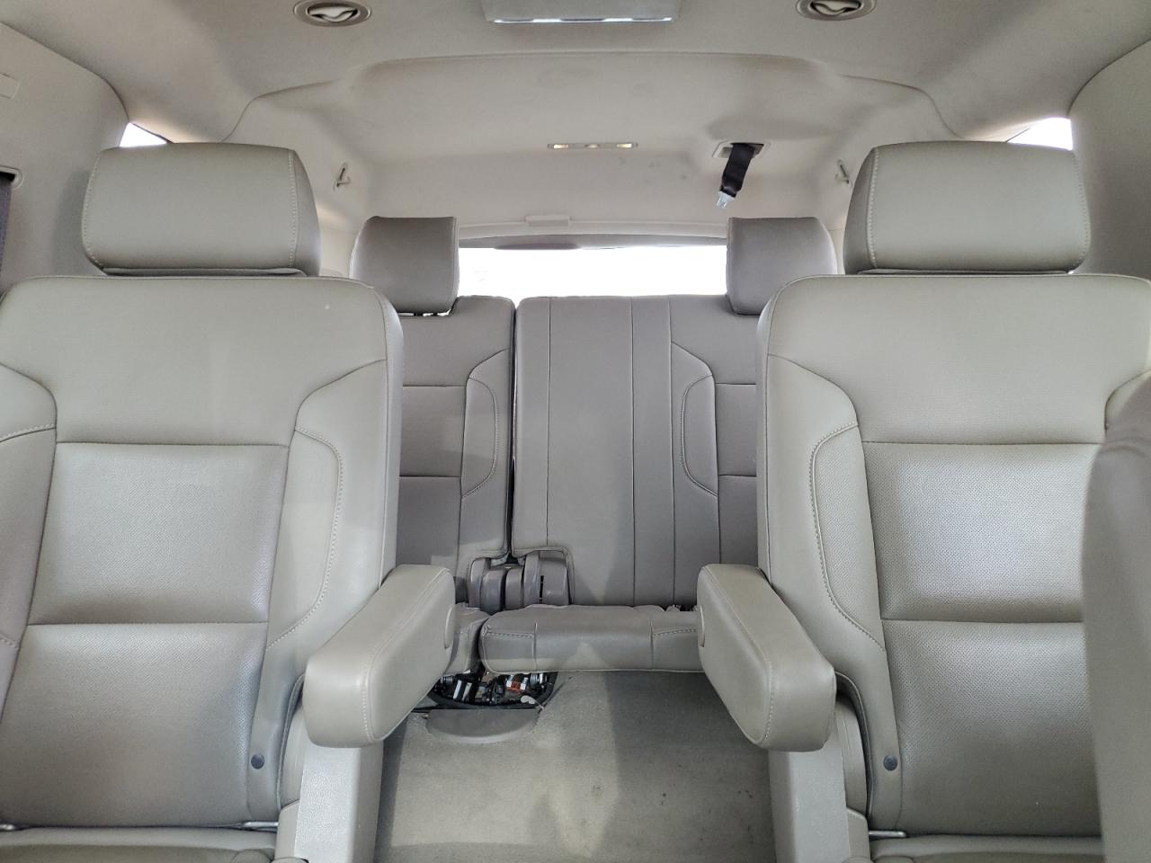 2019 GMC Yukon Xl C1500 Slt VIN: 1GKS1GKC2KR400599 Lot: 93079105