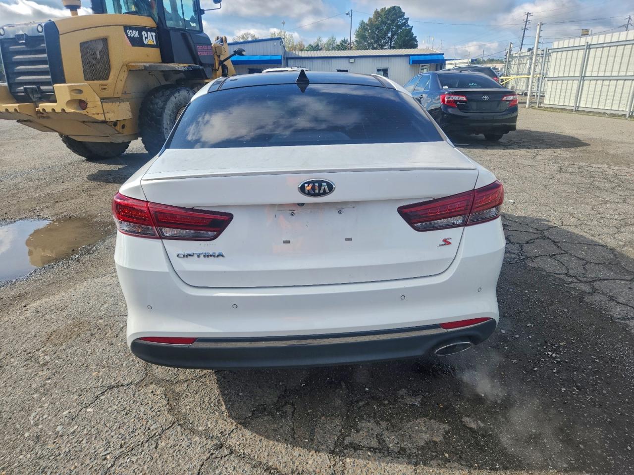 2018 Kia Optima Lx VIN: 5XXGT4L39JG227383 Lot: 94555205