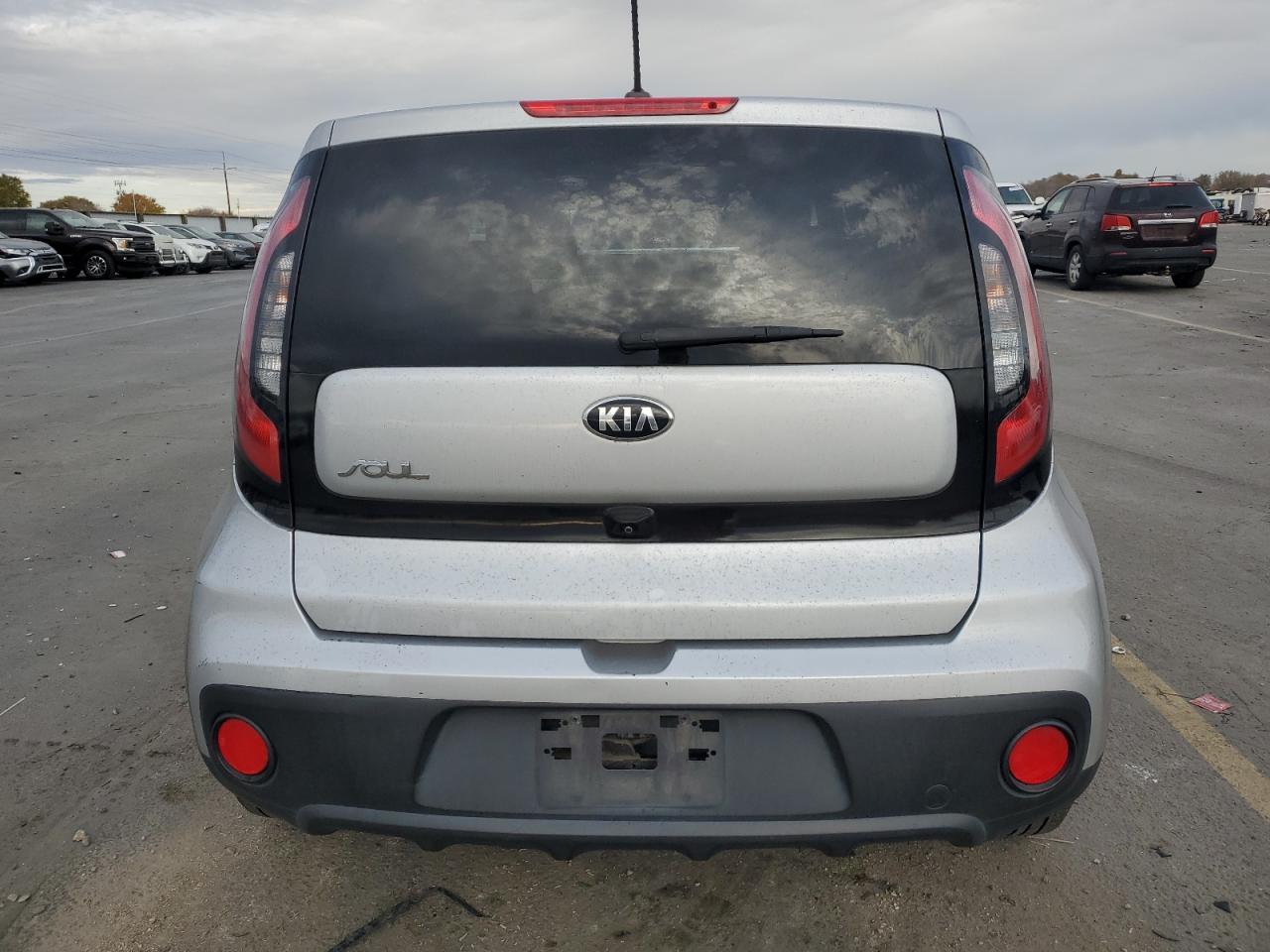 2017 Kia Soul VIN: KNDJN2A29H7456261 Lot: 92230955