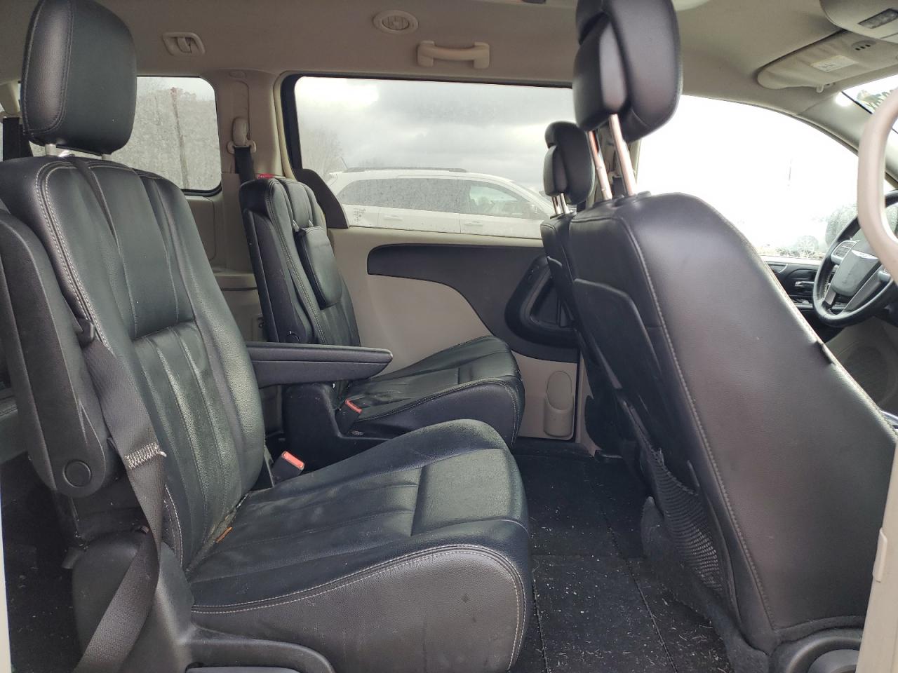 2011 Chrysler Town & Country Touring VIN: 2C4RC1BG1DR589134 Lot: 85429375