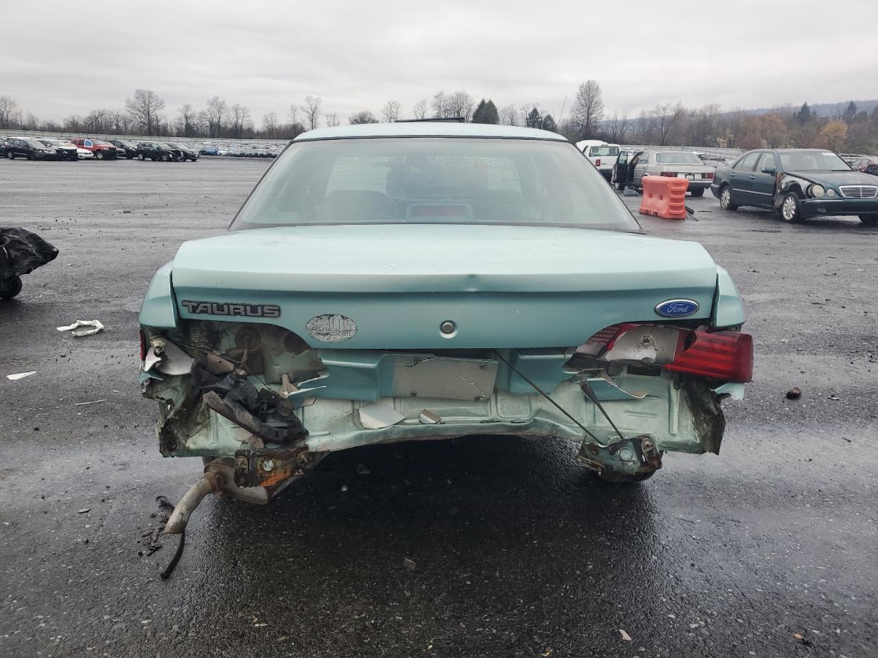 1995 Ford Taurus Gl VIN: 1FALP52U2SG180376 Lot: 92752465