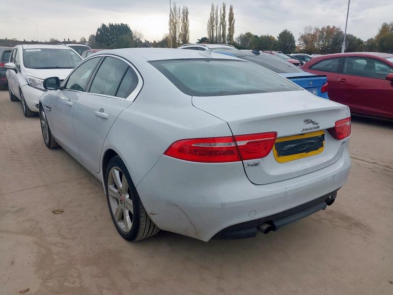 2015 JAGUAR XE 2.0 [240] PORTFOLIO 4DR AUTO