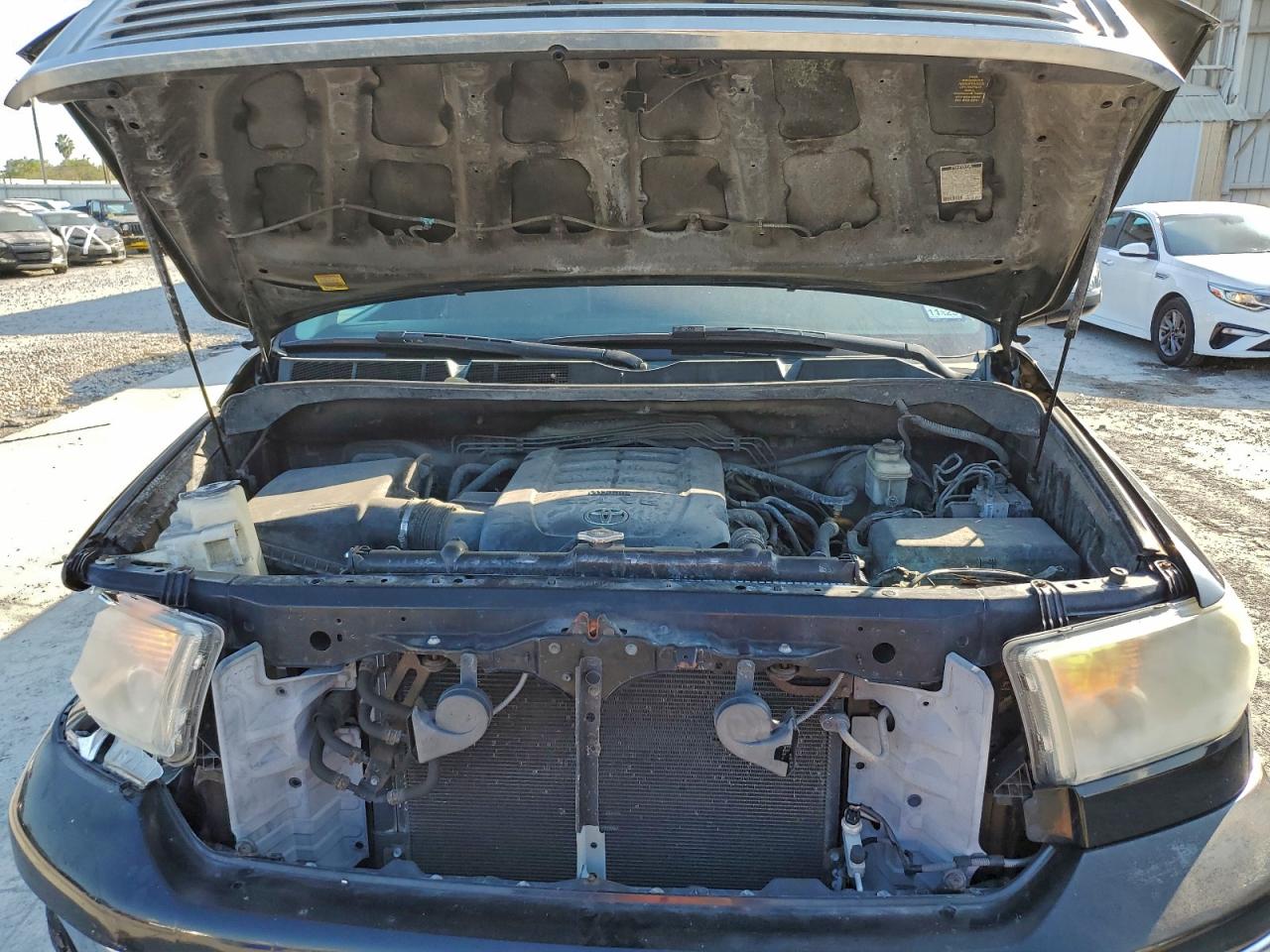 2011 Toyota Tundra Crewmax Limited VIN: 5TFHW5F13BX171057 Lot: 94503315