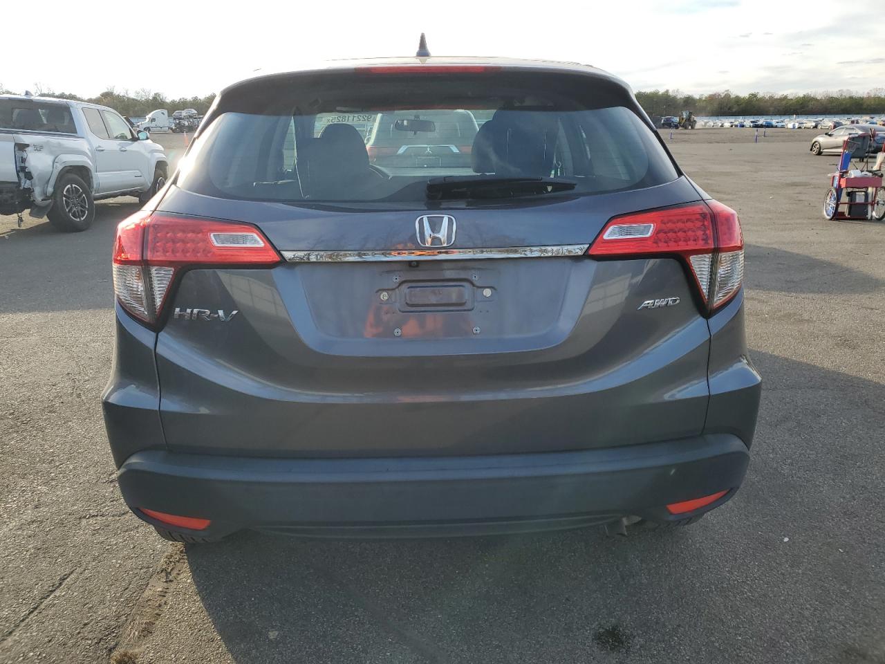 2022 Honda Hr-V Lx VIN: 3CZRU6H35NM710104 Lot: 92211825