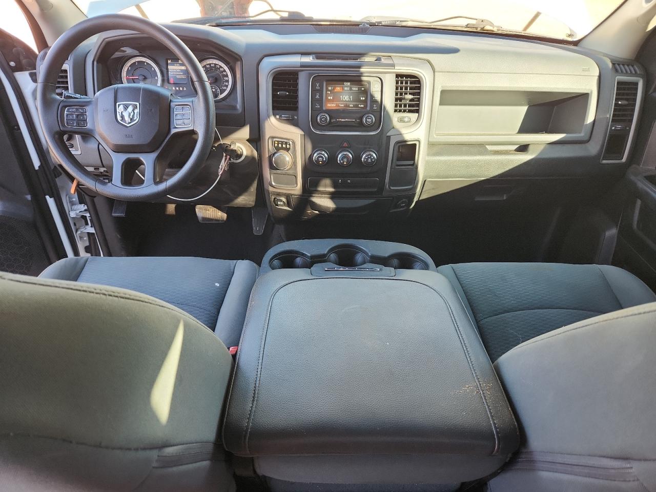 2018 Ram 1500 St VIN: 1C6RR6FG7JS341543 Lot: 90685655